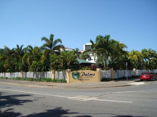 棕櫚城度假酒店
