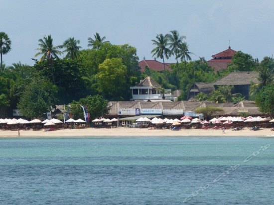 巴厘岛金巴兰湾海滩别墅酒店