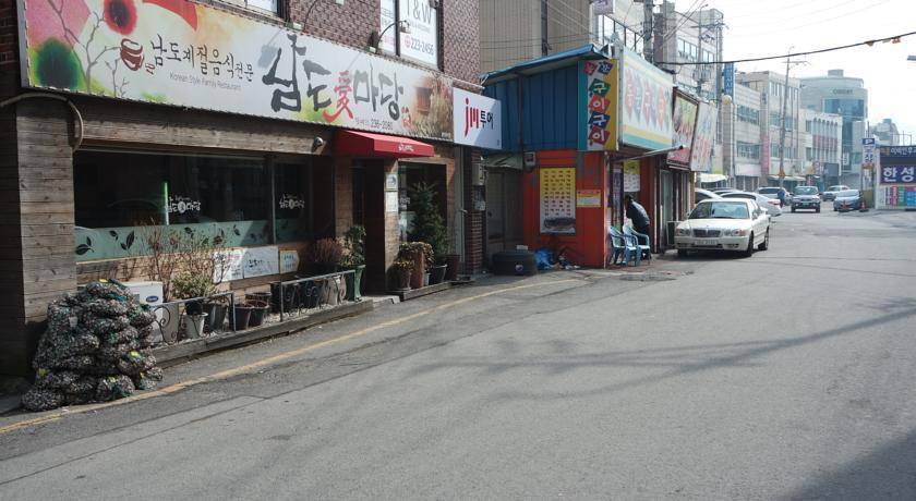 辛西瓦韩屋旅馆1（大仁市场）(Shinsiwa Hanok Guesthouse 1 (Daein Market