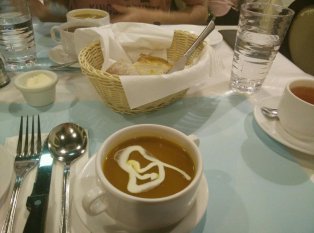 La Bon’s Café