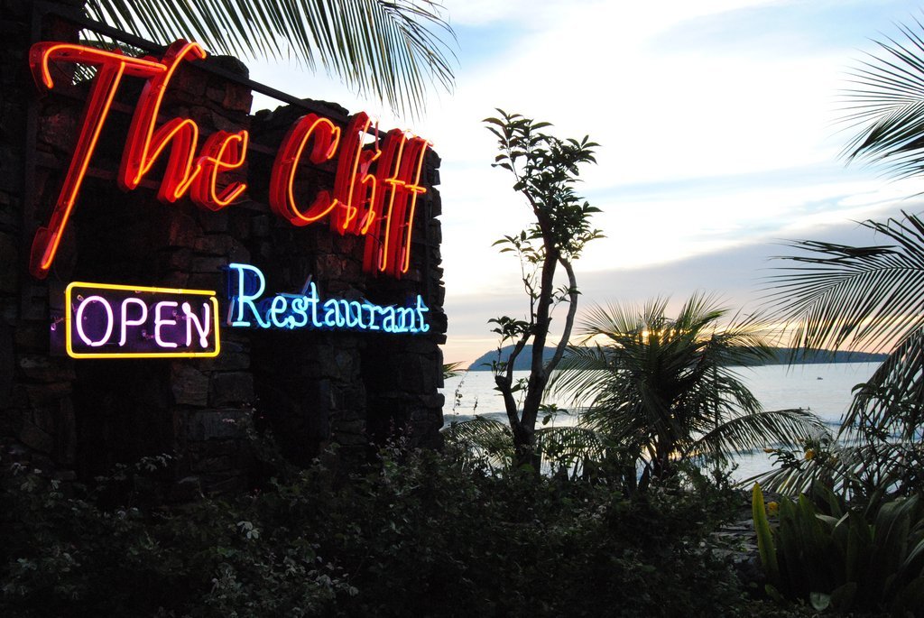 蘭卡威Cliff雞尾酒吧&亞洲餐館