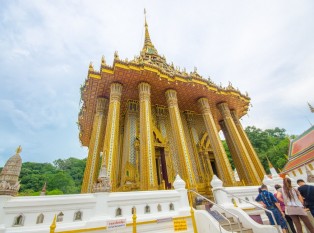 Wat Phra Buddhabat Yasothon