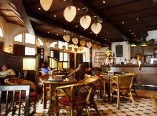 TongKang Colonial Bar & Restaurant