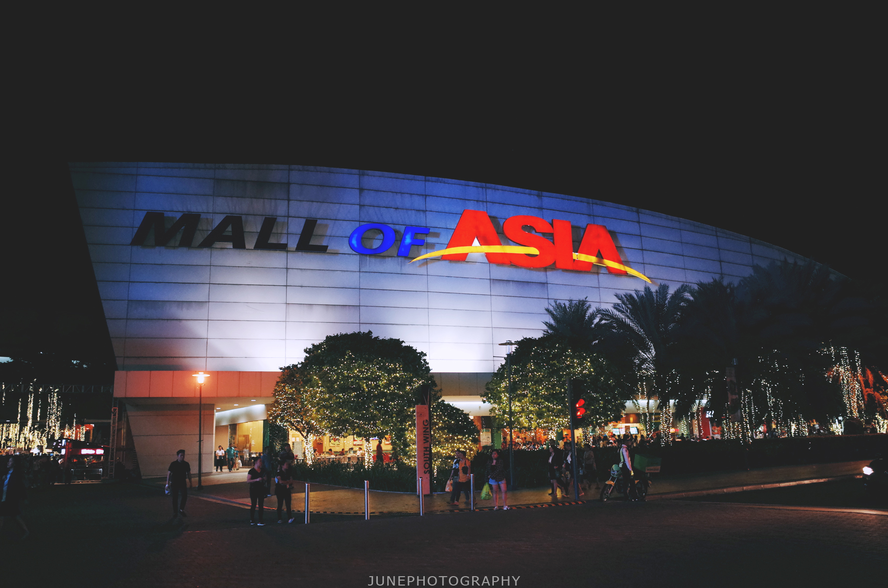 亚洲购物中心