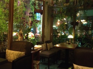 花草空间咖啡馆