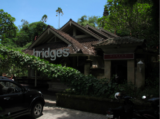 Bridge Café