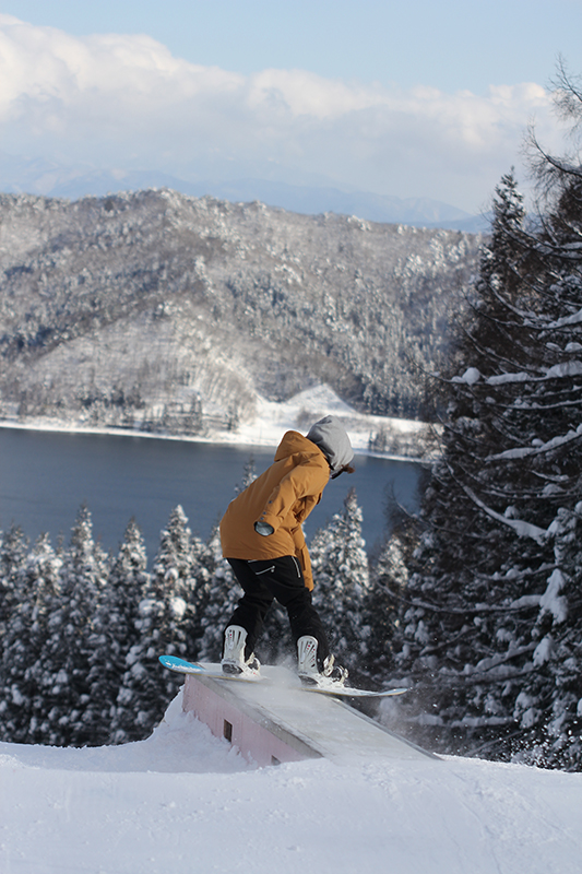 日本Sanosaka滑雪场