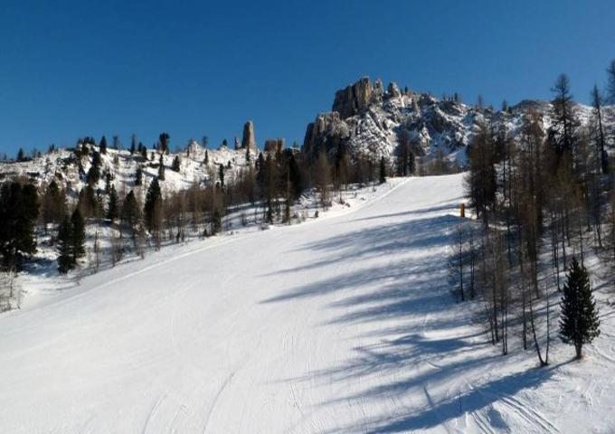 科尔蒂纳滑雪场