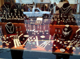 Lang Antiques & Estate Jewelry
