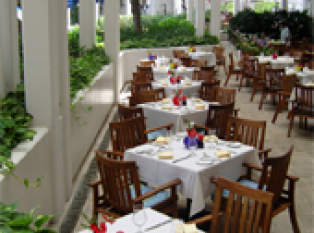 Naupaka Terrace Restaurant