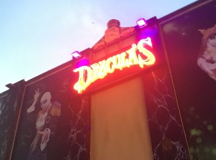 Dracula’s Cabaret Restaurant