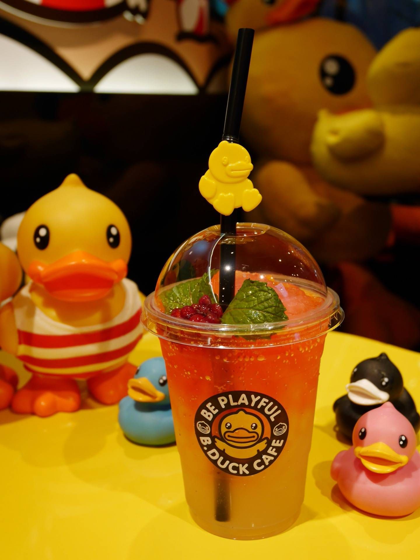B.Duck cafe